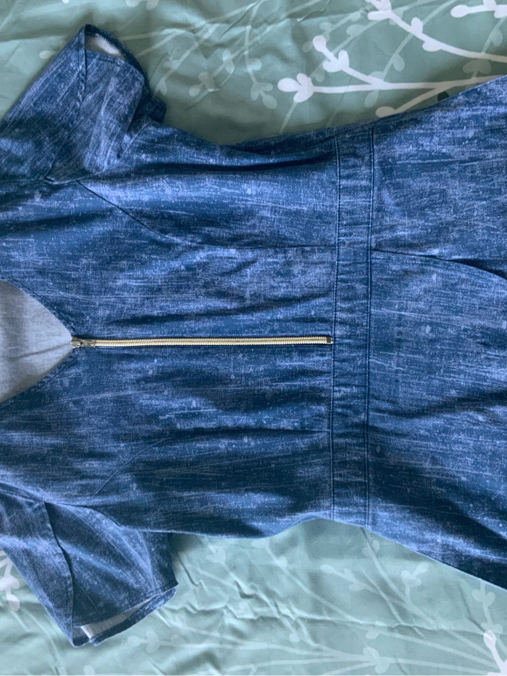 Stylish women scrubs; top XS bottom S
